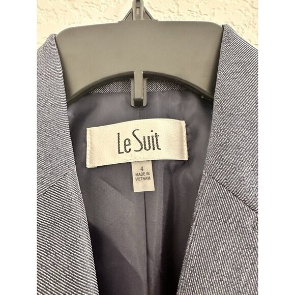 Le Suit Women's Blazer Jacket Size 4 Chambray Blue 3-Buttons Career Officewear‎ - Picture 2 of 9